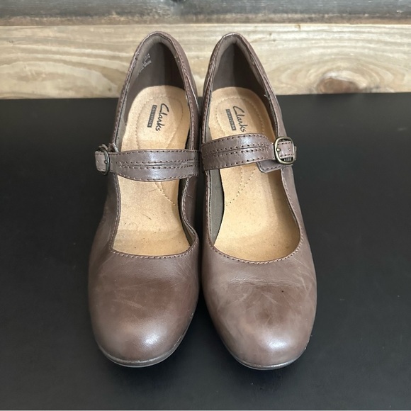 Clarks Women's Mary Jane Pump Size 9.5 Brown Leather Block Heel Twee Retro Comfy - Picture 7 of 12